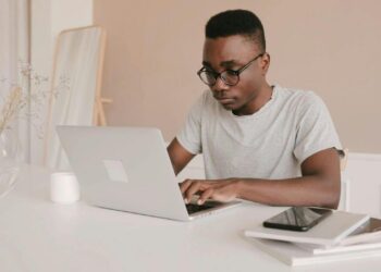 Distance Learning MBA For Working Professionals